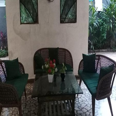 Hotel White House Pune Esterno foto