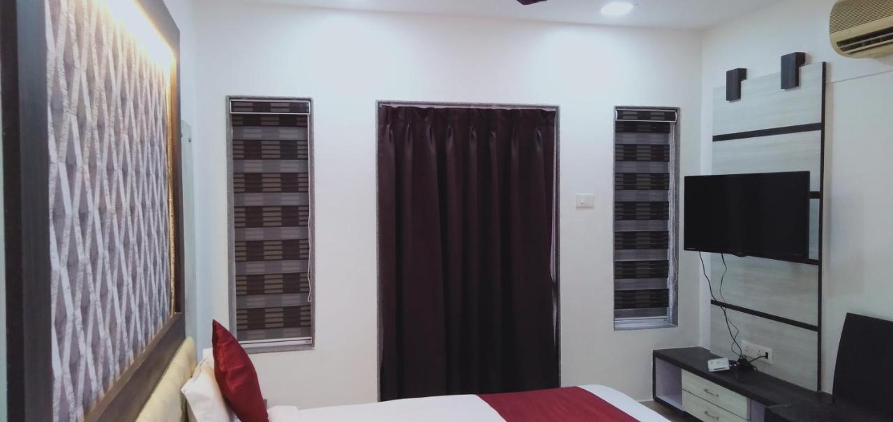 Hotel White House Pune Esterno foto