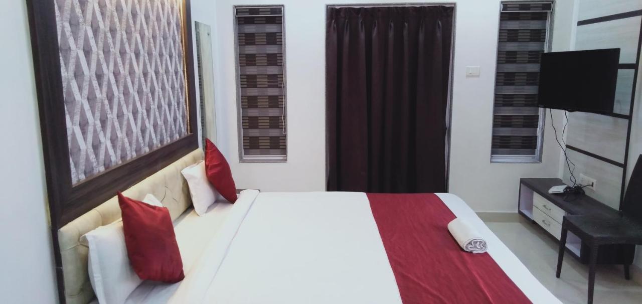 Hotel White House Pune Esterno foto