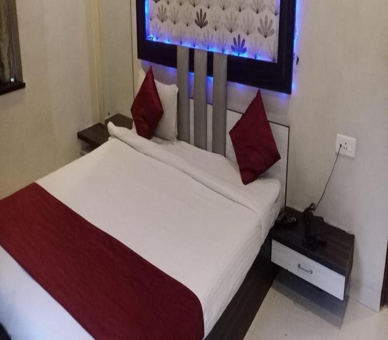 Hotel White House Pune Esterno foto