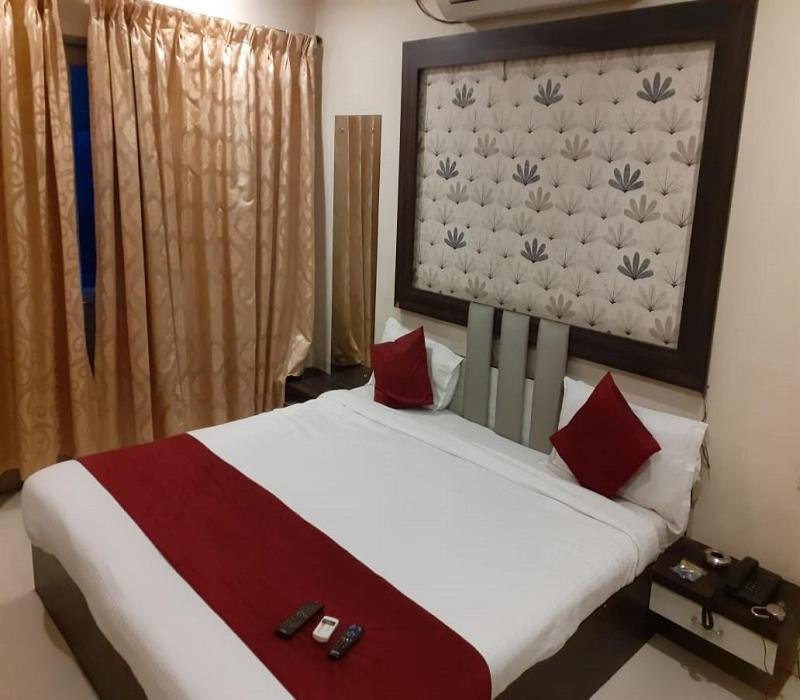 Hotel White House Pune Esterno foto