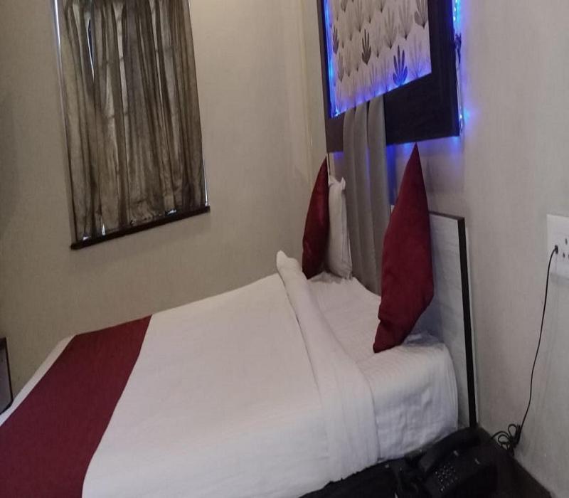 Hotel White House Pune Esterno foto