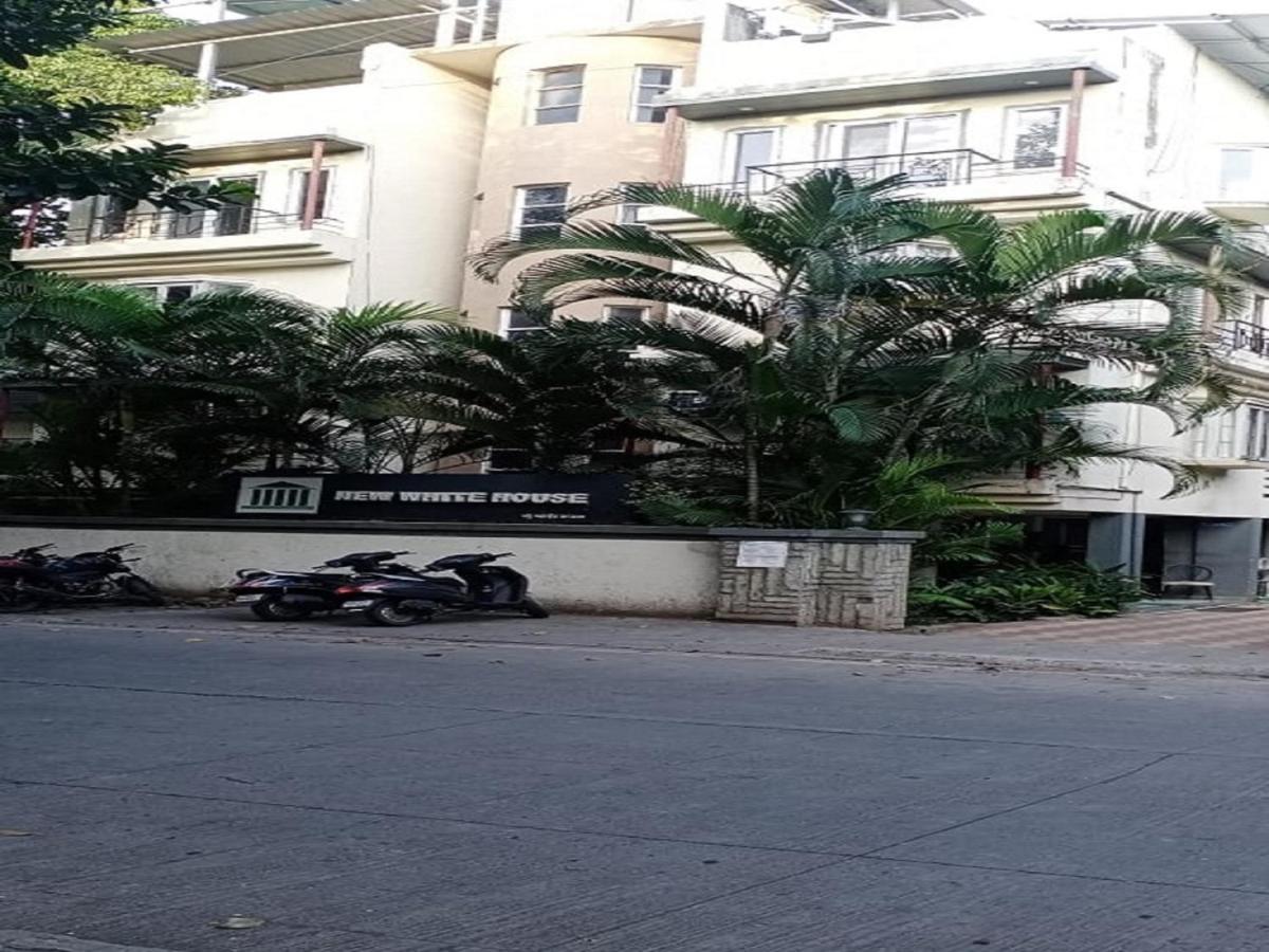 Hotel White House Pune Esterno foto
