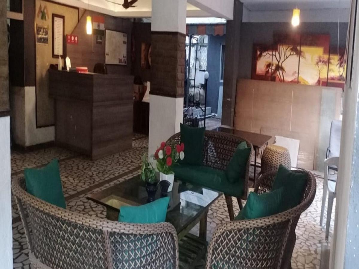 Hotel White House Pune Esterno foto